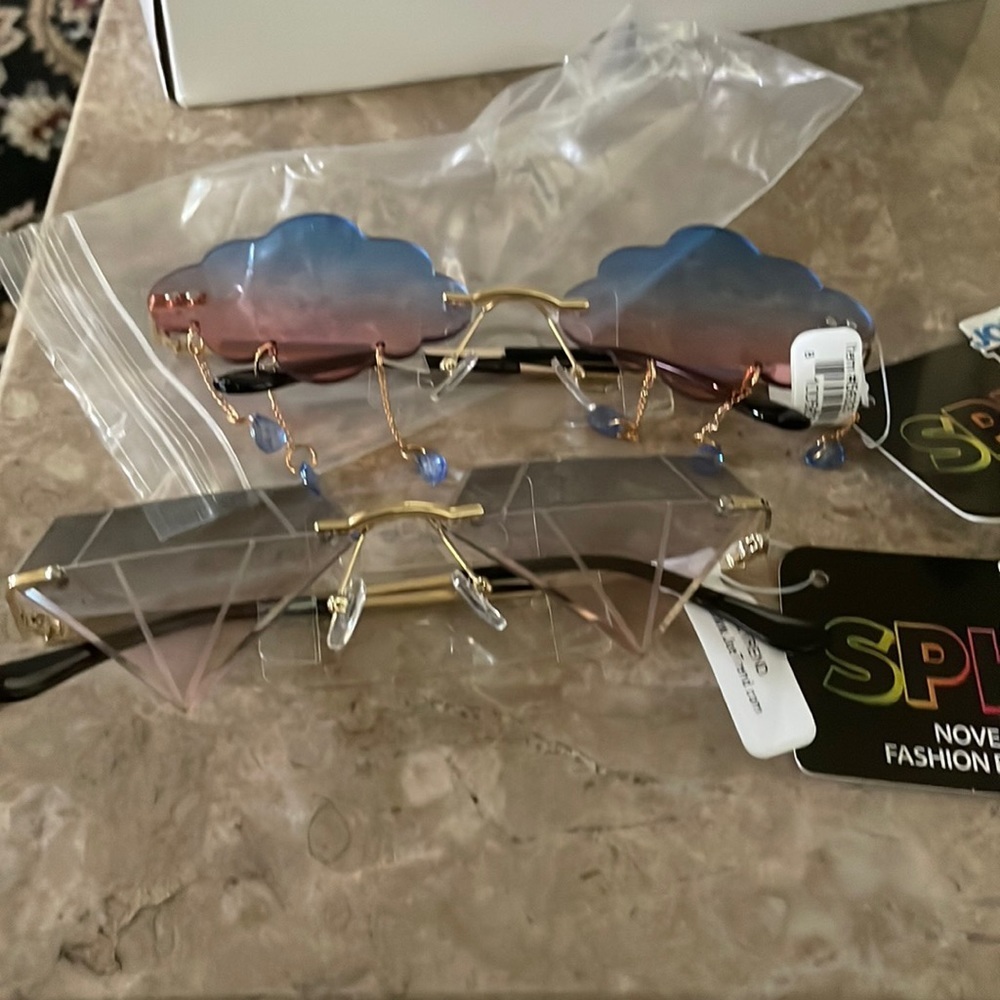 Bundle of  2 SPKS NOVELTY FASHION EYES WARE